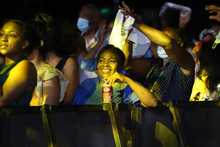 &iexcl;25 veces Petronio!