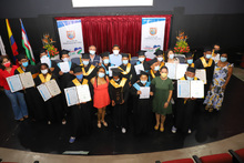 Habitantes de calle se graduaron como bachilleres acad&eacute;micos 