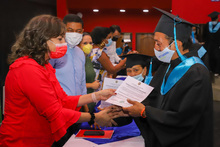 Habitantes de calle se graduaron como bachilleres acad&eacute;micos 