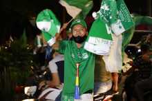 Cale&ntilde;os y cale&ntilde;as celebraron la victoria del Deportivo Cali tras conseguir la d&eacute;cima estrella 