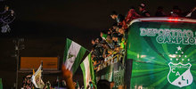 Cale&ntilde;os y cale&ntilde;as celebraron la victoria del Deportivo Cali tras conseguir la d&eacute;cima estrella