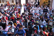 Con sentimientos de fe y reconciliaci&oacute;n, cientos de cale&ntilde;os han disfrutado de las Novenas de Aguinaldos