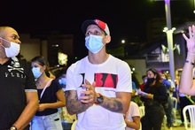 El parche de Dios se arm&oacute; en la Plazoleta Jairo Varela