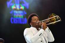 Pirulo, Los Van Van, Mauro Castillo y Mayito Rivera, contagiaron con timba en la Verbena Salsera del Oriente