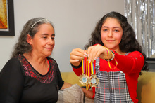 &ldquo;Se lo merece, qued&oacute; en buenas manos&rdquo;: Madre de beneficiaria de Todos y Todas a Estudiar