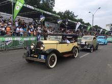 Desfile de Autos Cl&aacute;sicos y Antiguos, una apuesta por la unificaci&oacute;n en Feria de Cali 2021