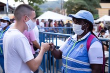 M&aacute;s de 400 vacunas y 300 pruebas covid-19, se aplicaron en los eventos del tercer d&iacute;a de la Feria de Cali