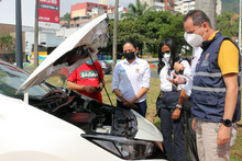 Alcald&iacute;a entreg&oacute; veh&iacute;culo el&eacute;ctrico al Dagma