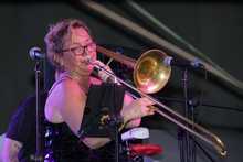 &iexcl;Esc&aacute;pate a la Plazoleta del CAM, incl&uacute;yete en el plan!