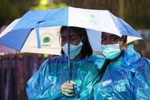 La lluvia y los tambores se fusionaron en el oriente