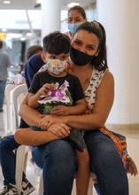 Unidades m&oacute;viles de vacunaci&oacute;n llegar&aacute;n a colegios para aumentar cobertura en estudiantes