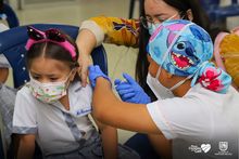 Unidades m&oacute;viles de vacunaci&oacute;n visitaron colegios privados de Cali