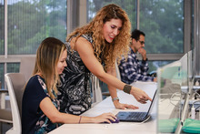 Una Calinteligente 2022. con semaforizaci&oacute;n, iluminaci&oacute;n y conectividad 