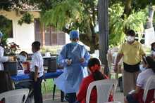 Alrededor de 7 mil ni&ntilde;os se han vacunado desde la llegada de unidades m&oacute;viles a colegios