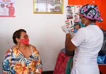 &iquest;Por qu&eacute; la vacunaci&oacute;n heter&oacute;loga es la mejor alternativa para la dosis de refuerzo contra el covid-19?