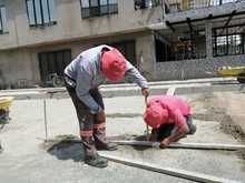 Contin&uacute;a la adecuaci&oacute;n de la v&iacute;a principal del barrio Comuneros II