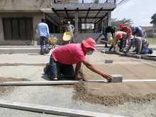 Contin&uacute;a la adecuaci&oacute;n de la v&iacute;a principal del barrio Comuneros II