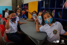 Felices volvieron a clases en presencialidad plena, los estudiantes del sector oficial 