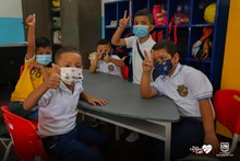 Felices volvieron a clases en presencialidad plena, los estudiantes del sector oficial 