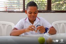 Estudiantes de planteles oficiales disfrutan ya del complemento nutricional diario