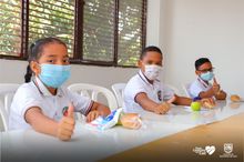 Estudiantes de planteles oficiales disfrutan ya del complemento nutricional diario