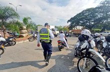 Movilidad rechaza intolerancia contra agentes de tr&aacute;nsito en labores de control