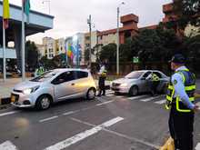 Puestos de control para regular la movilidad y proteger la vida de los ciudadanos