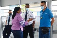 Corredor del MIO de la carrera 15 se pinta de violeta