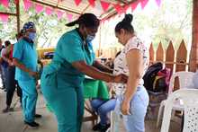 Navarro con el Coraz&oacute;n Contento en Feria de Bienestar y Salud