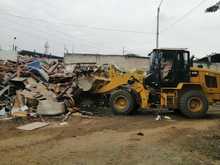 Retiran 250 toneladas de residuos en punto cr&iacute;tico de la comuna 17