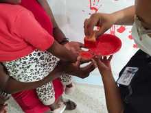 Alcald&iacute;a de Cali se une al D&iacute;a Internacional de las Manos Rojas