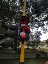 Movilidad pone en servicio dos importantes cruces semaf&oacute;ricos en Alfonso L&oacute;pez 