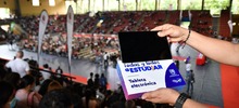 Alcaldía de Cali entregó 2000 tabletas a beneficiarios de Todas y Todos a Estudiar