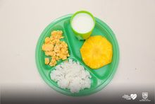 En cerca de 200 sedes educativas oficiales comenz&oacute; a entregarse la raci&oacute;n preparada en sitio 