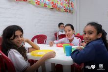 En cerca de 200 sedes educativas oficiales comenz&oacute; a entregarse la raci&oacute;n preparada en sitio 