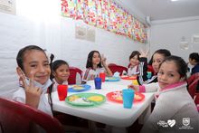 En cerca de 200 sedes educativas oficiales comenz&oacute; a entregarse la raci&oacute;n preparada en sitio 