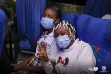 Miles de estudiantes llegaron hoy a clases en las rutas de transporte escolar