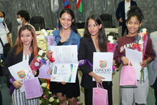 En el D&iacute;a de la Mujer, el Concejo de Cali exalt&oacute; a las mejores bachilleres 2021