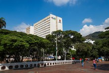 Convocatoria de selecci&oacute;n para contratista en energ&iacute;a renovable