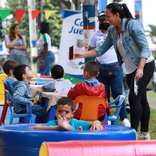 En Colseguros disfrutaron con el Picnic Ambiental del Dagma  