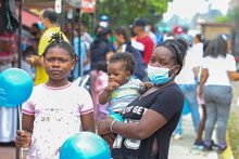 La comuna 13 vivi&oacute; una &lsquo;Feria de Servicios&rsquo; con oportunidades de empleo