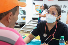 La comuna 13 vivi&oacute; una &lsquo;Feria de Servicios&rsquo; con oportunidades de empleo