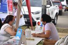 &lsquo;Domingazo por la mujer&rsquo; sigue llegando a los barrios con servicios integrales