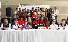 Los servidores p&uacute;blicos unidos por el Bienestar Social de la comuna 15