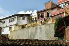 Entregan 36 muros de contenci&oacute;n por obras de urgencia manifiesta, en la comuna 20 