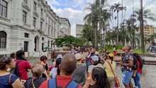 En un recorrido tur&iacute;stico los cale&ntilde;os disfrutan la historia de Cali