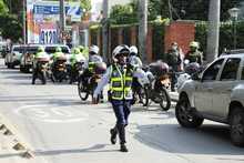 Agentes de tr&aacute;nsito acompa&ntilde;aron la caravana de Freddy Rinc&oacute;n