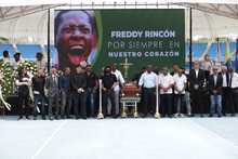 De nuevo como un equipo; as&iacute; despidieron a Rinc&oacute;n sus ex compa&ntilde;eros de futbol