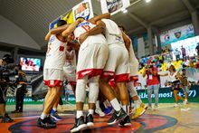 Las estrellas del baloncesto vuelven a brillar en el Evangelista Mora