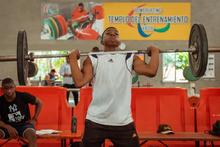 Team Cali se prepara en levantamiento de pesas para conquistar el p&oacute;dium en los Juegos Departamentales